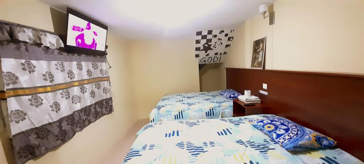 Hotel Ideal, Your House In 케트살테낭고 외부 사진