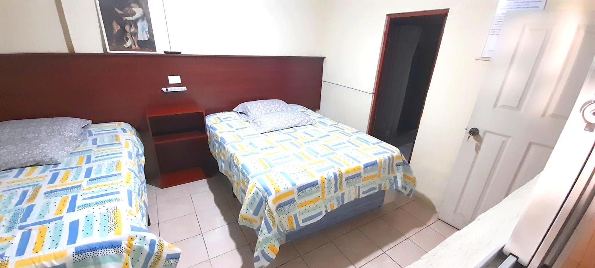 Hotel Ideal, Your House In 케트살테낭고 외부 사진