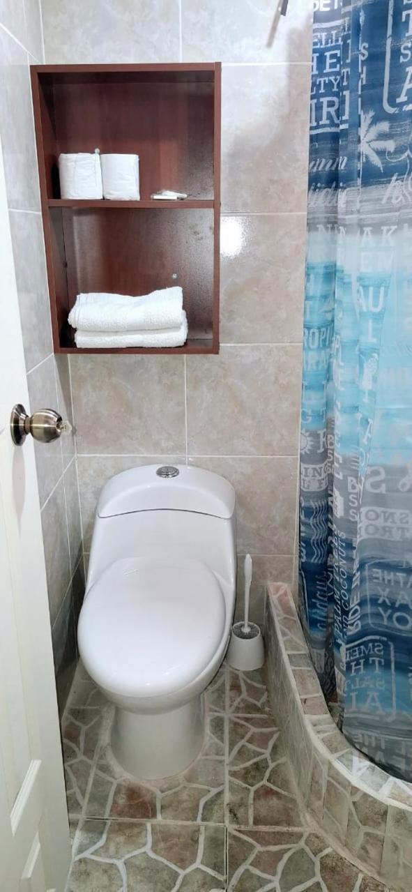 Hotel Ideal, Your House In 케트살테낭고 외부 사진